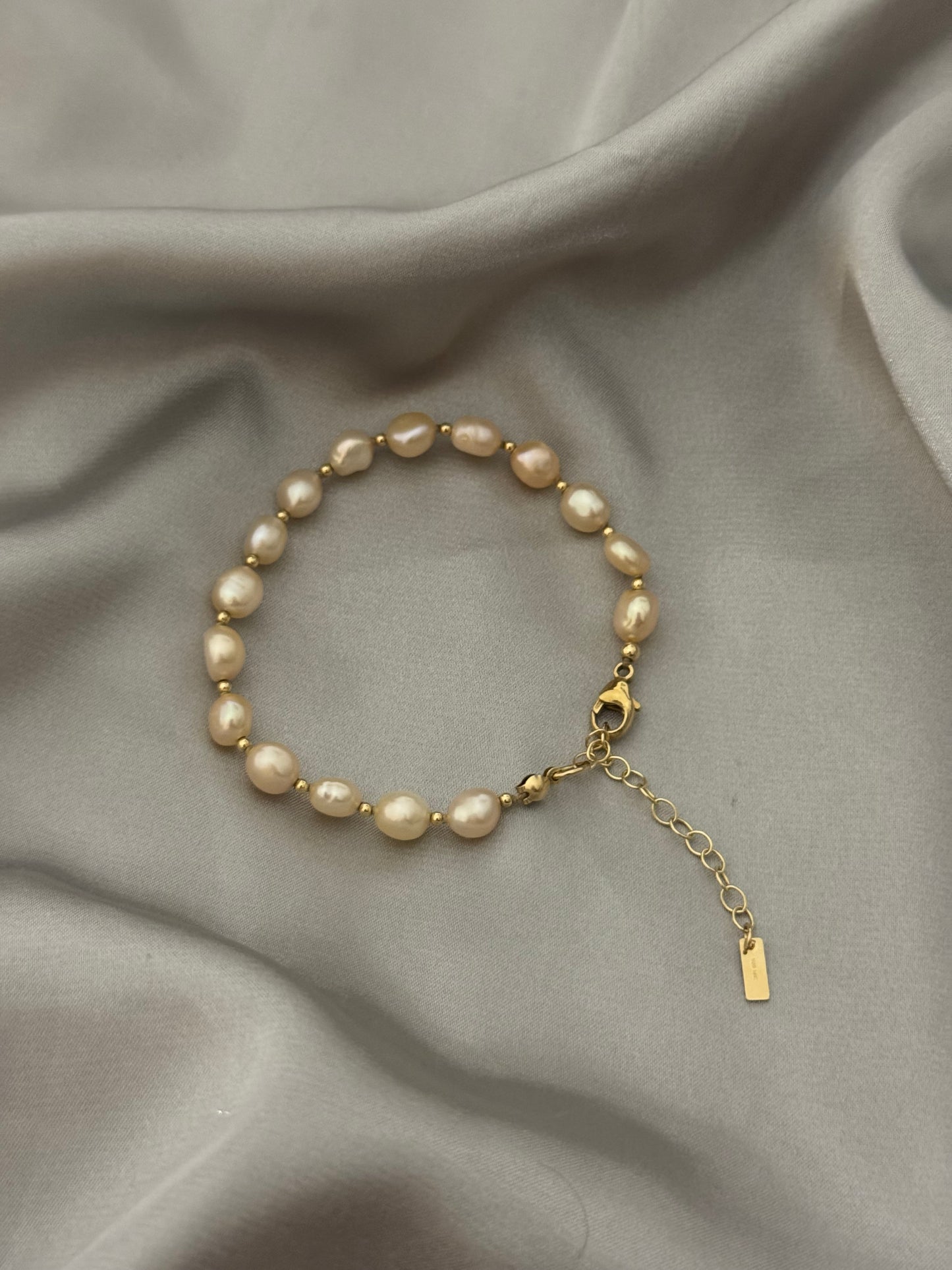Blush Pearl Bracelet