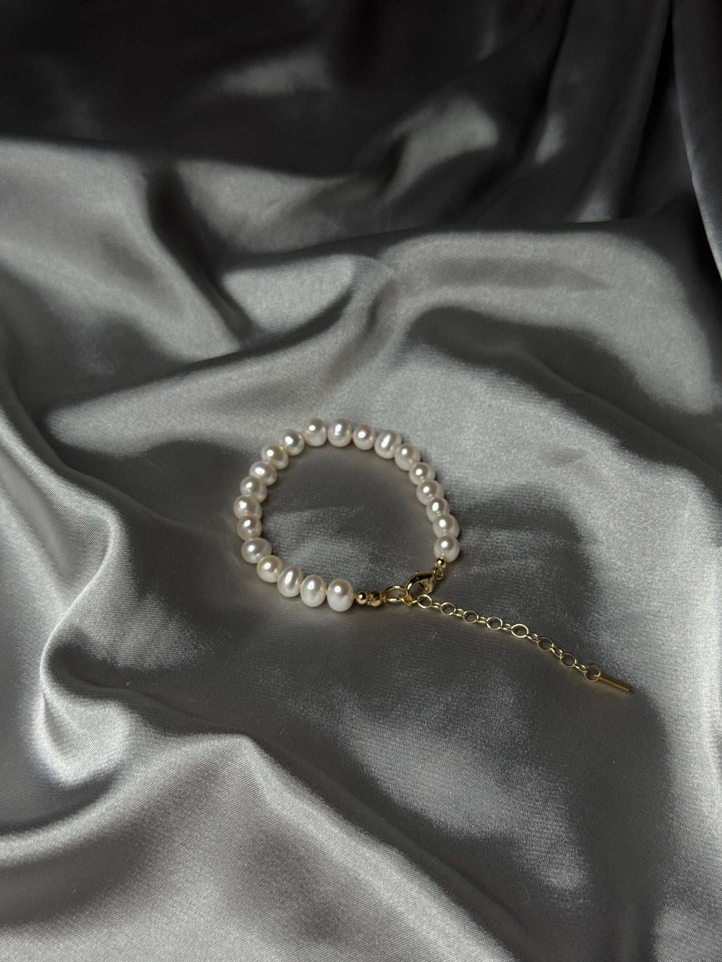 Classic Pearl Bracelet