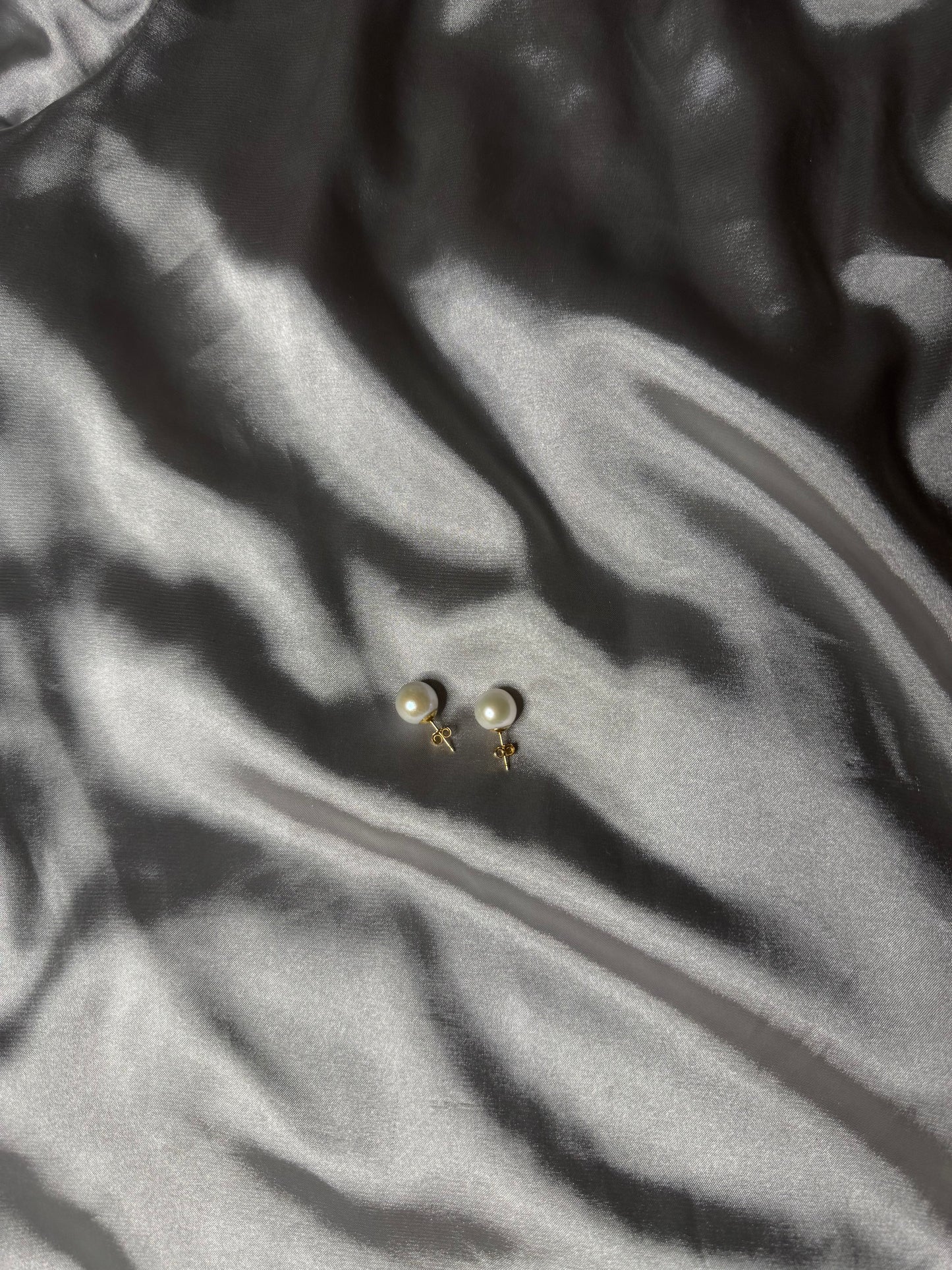 Classic Round Pearl Earrings