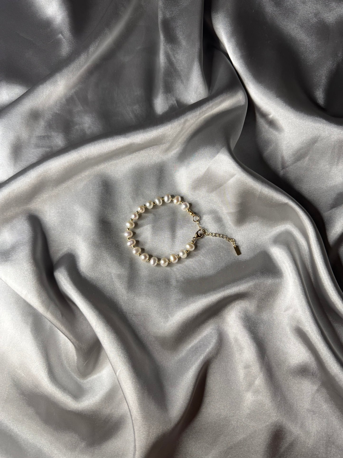 Aurelia Pearl Bracelet