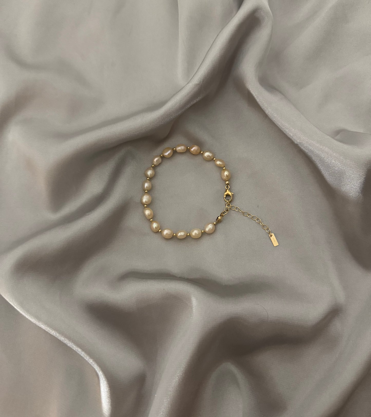 Blush Pearl Bracelet