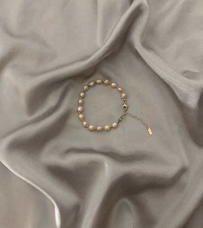 Blush Pearl Bracelet