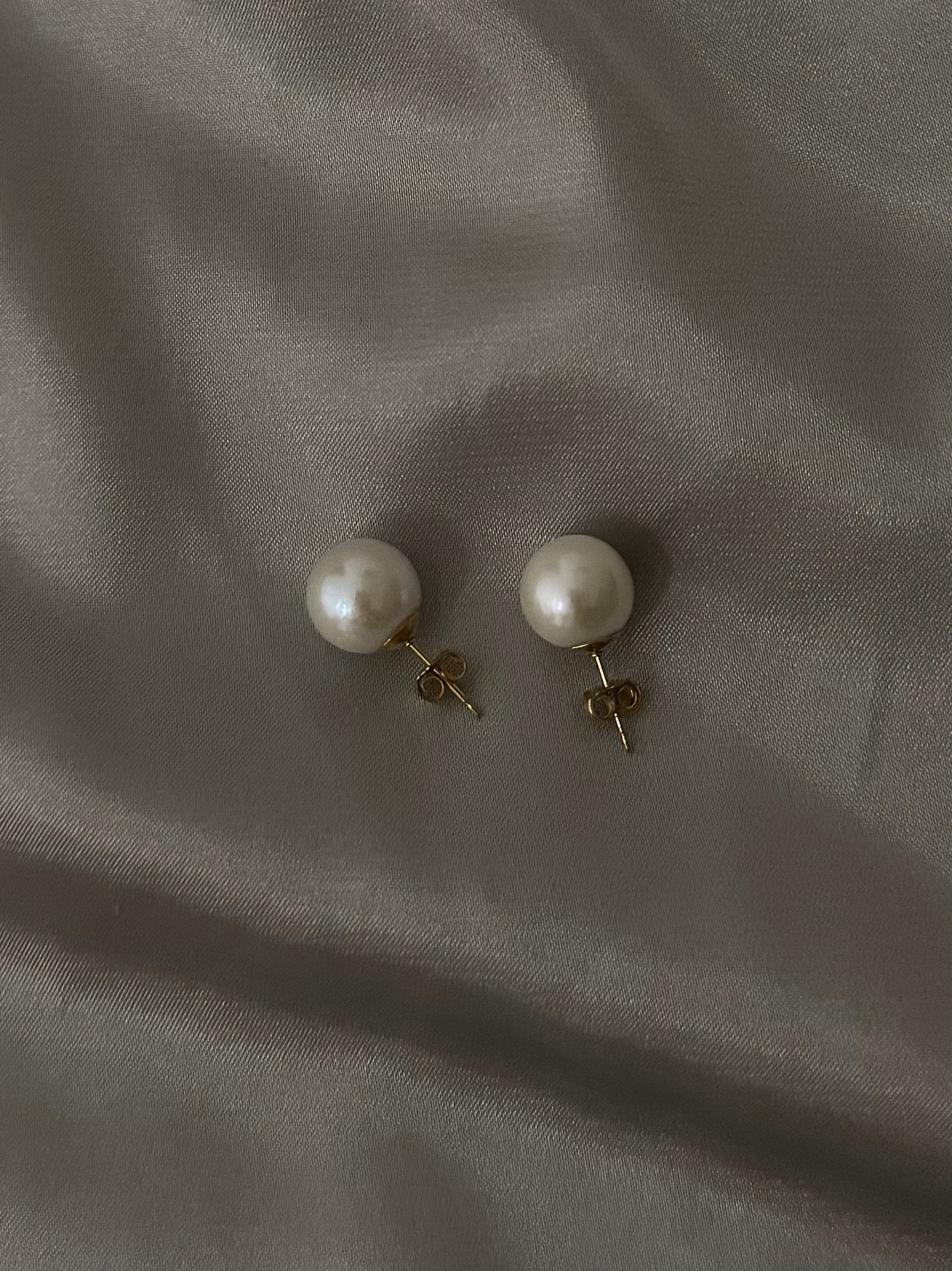 Classic Round Pearl Earrings