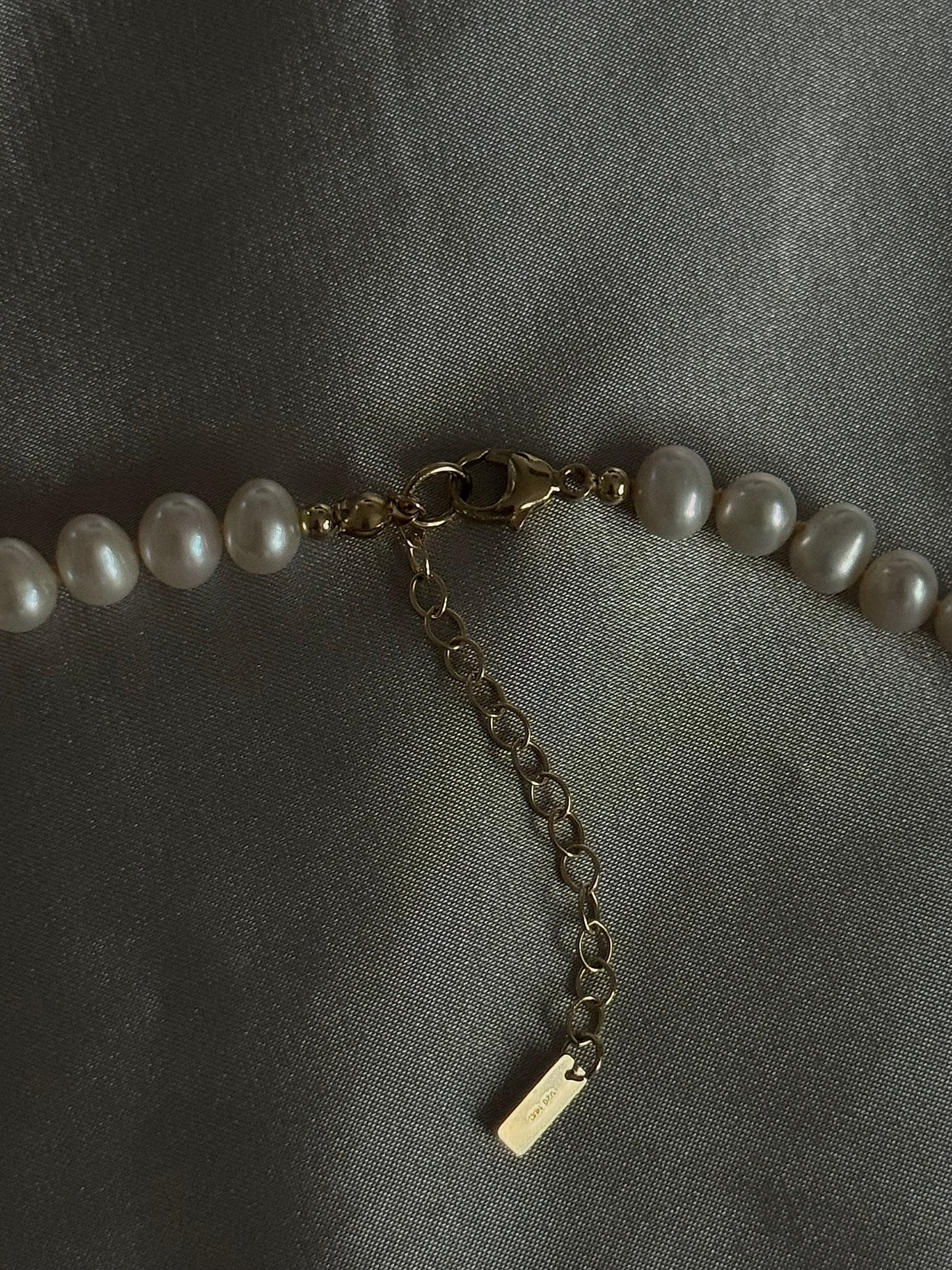 Classic Pearl Necklace