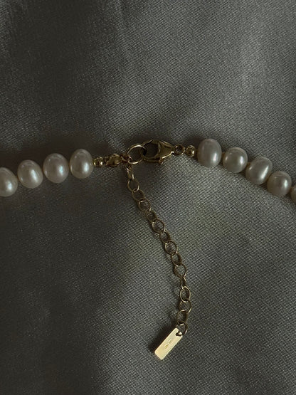 Classic Pearl Necklace