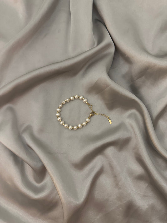Aurelia Pearl Bracelet