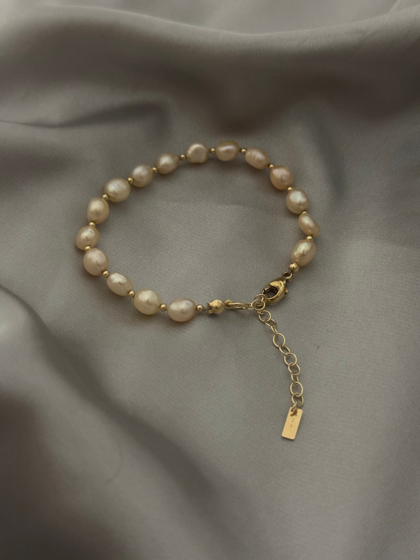 Blush Pearl Bracelet
